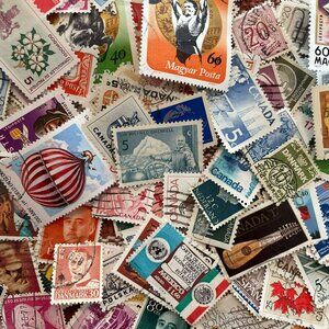 400 WORLD POSTAGE STAMPS (used) for collectors